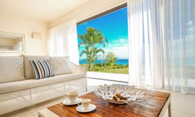 Cap Ouest Beachfront Luxury 2 Bedroom Apartment, фото 4
